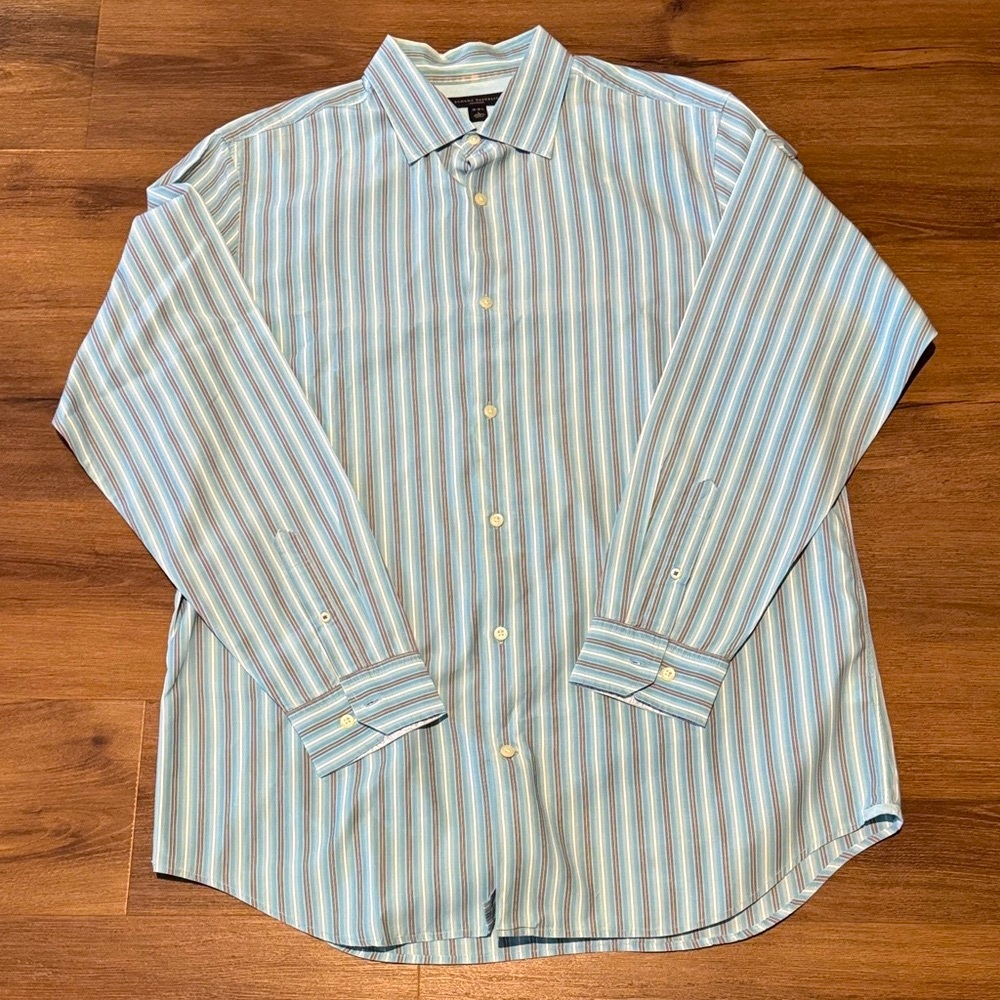 Banana Republic Men's Classic Striped Dress Shirt. Size L